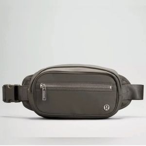 Lululemon Wanderlust Belt Bag 1.8L